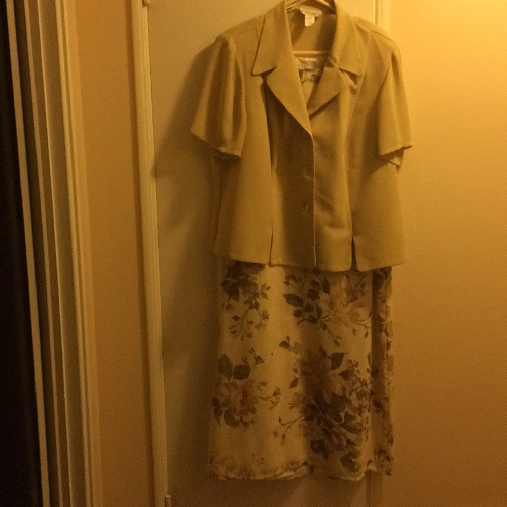 2-Pc Dress w/Short-Sleeve Jacket Size 22